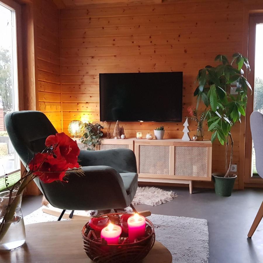 Chalet "Waldhauszeit" Am See ミュッケ エクステリア 写真